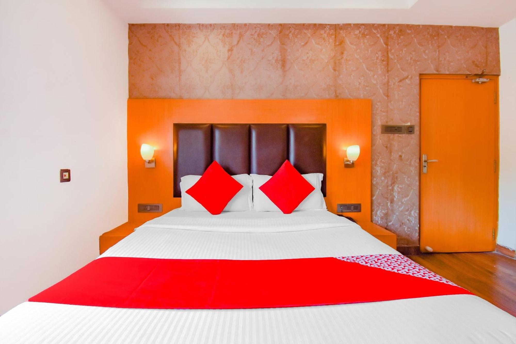 Super Oyo Krishna 4* Kolkata